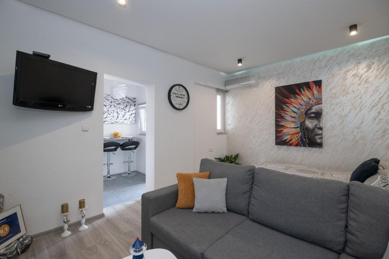Apartment Viktorija ดูบรอฟนิก ภายนอก รูปภาพ