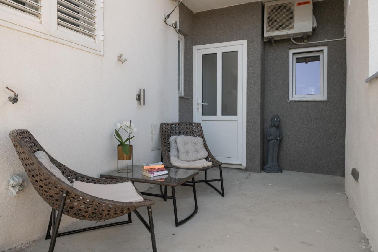 Apartment Viktorija ดูบรอฟนิก ภายนอก รูปภาพ